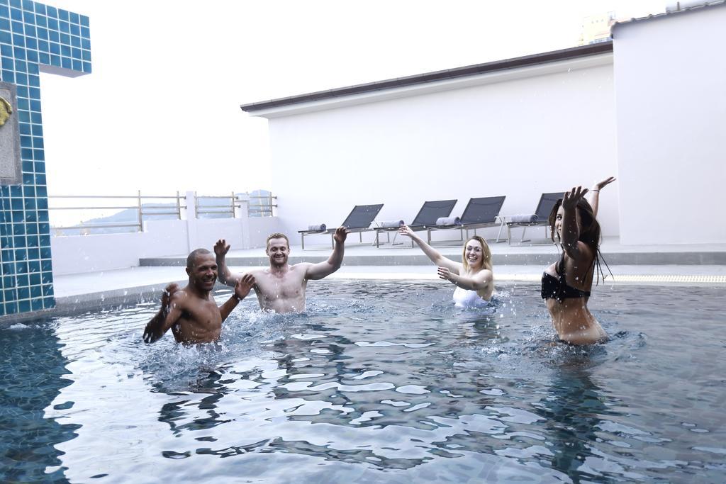 G Penthouse Villa Phuket Buitenkant foto