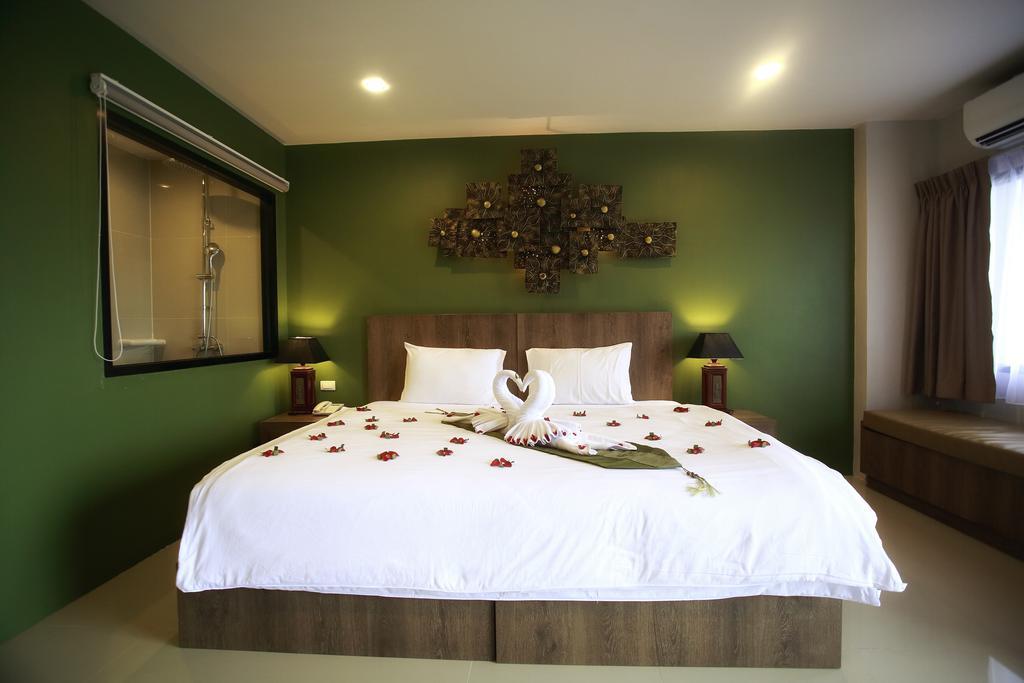 G Penthouse Villa Phuket Buitenkant foto