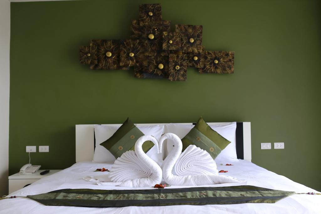 G Penthouse Villa Phuket Buitenkant foto