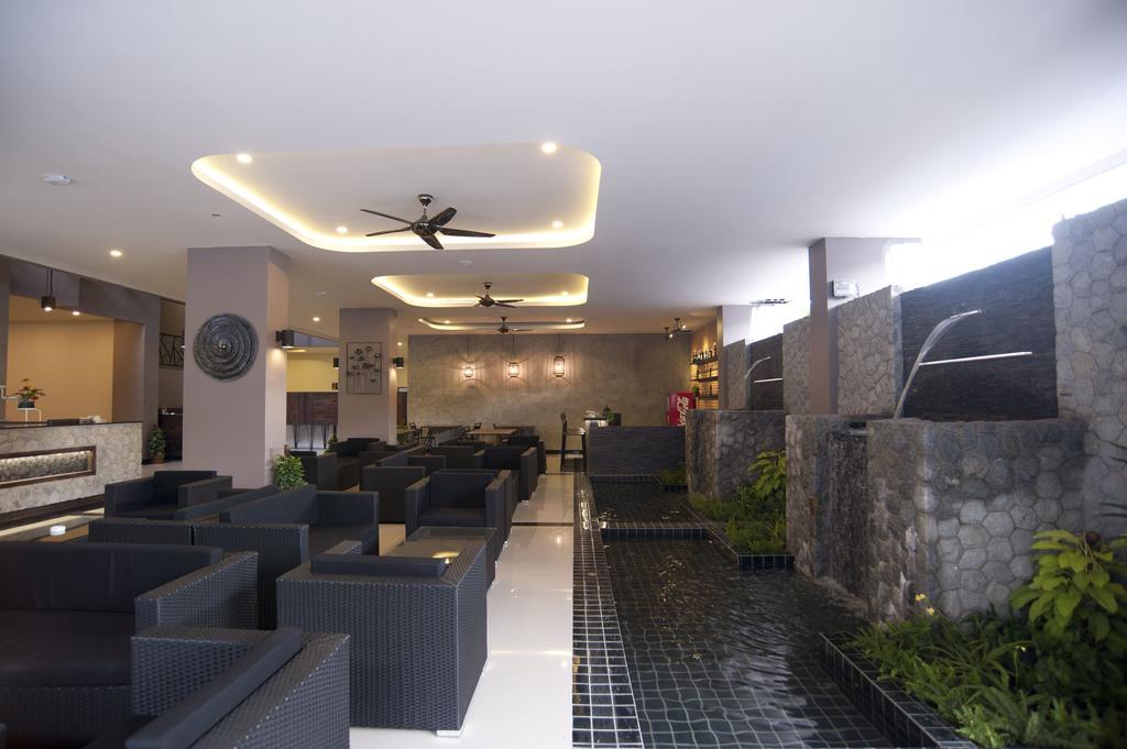 G Penthouse Villa Phuket Buitenkant foto