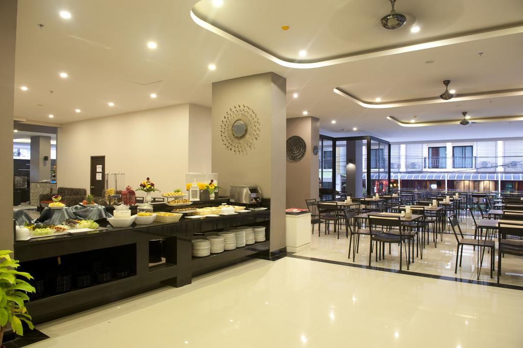 G Penthouse Villa Phuket Buitenkant foto