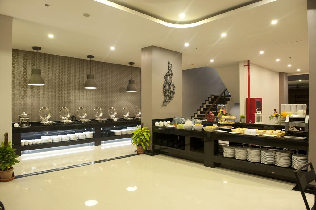 G Penthouse Villa Phuket Buitenkant foto